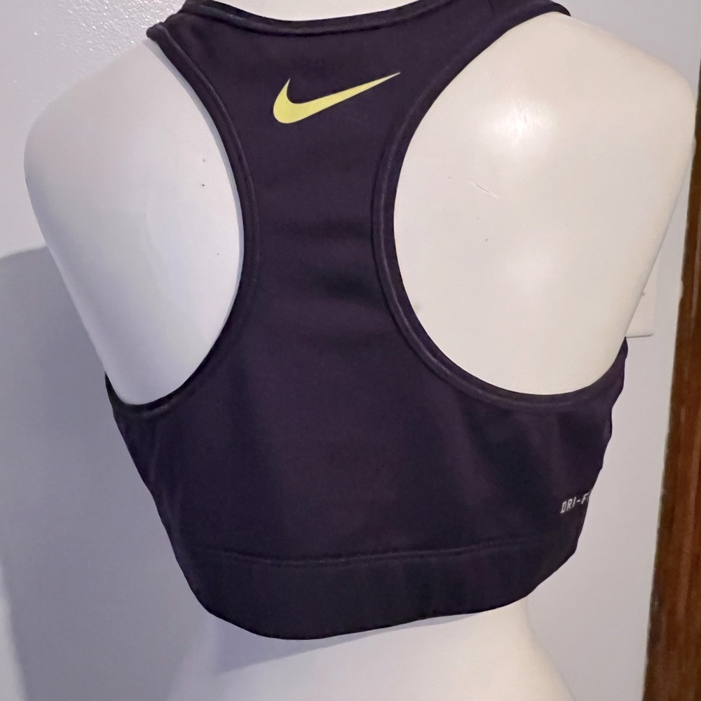 Nike spot bras Dry-Fit